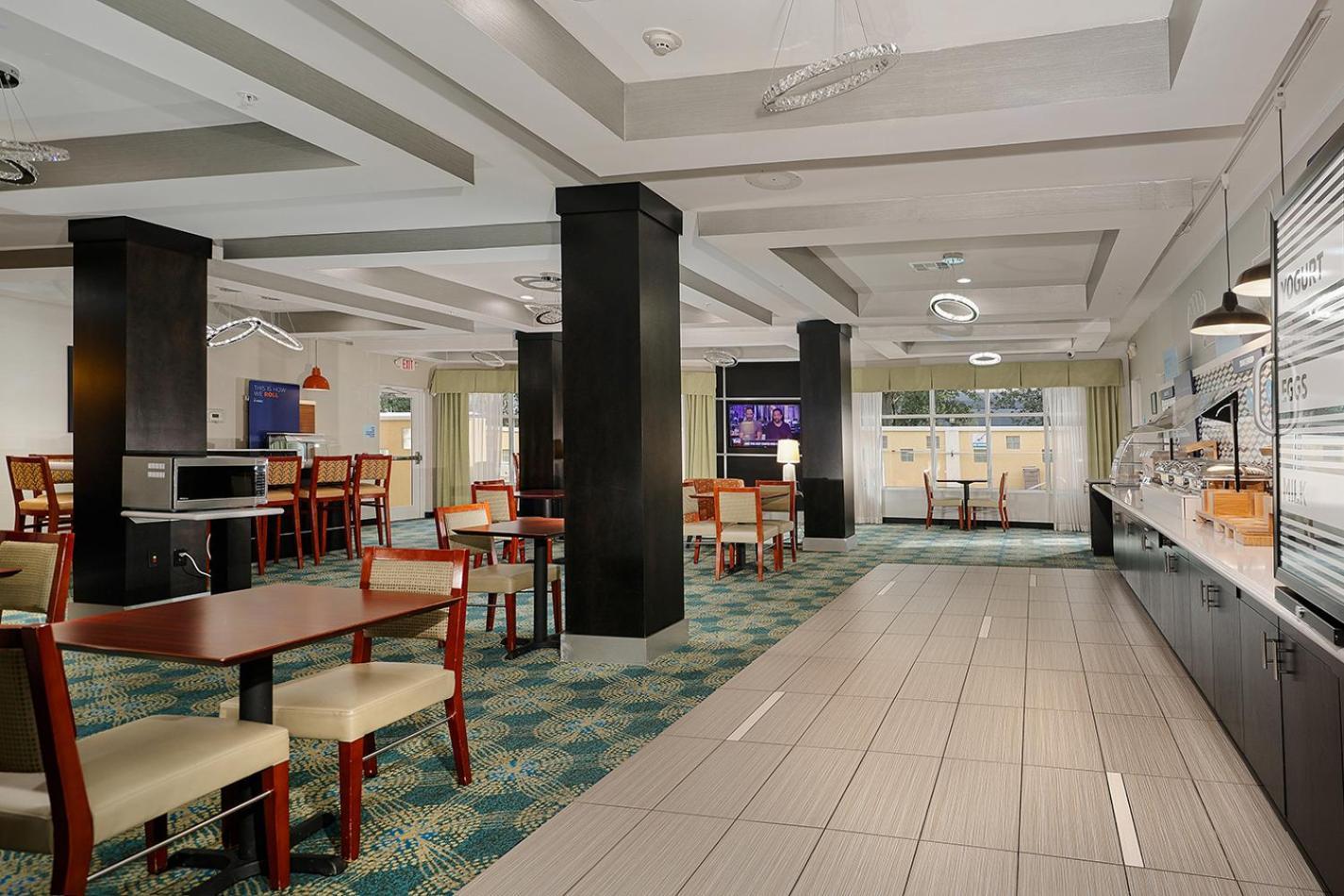 Express & Northwest-brookhollow By Ihg Hotel 3*
