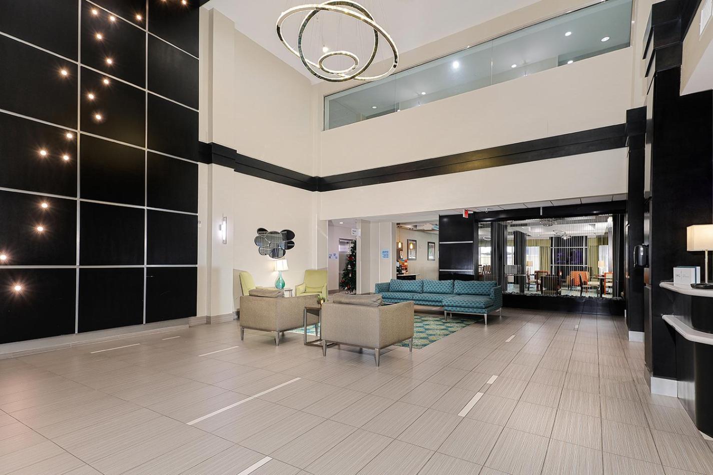 Hotel Express & Northwest-brookhollow By Ihg 3*