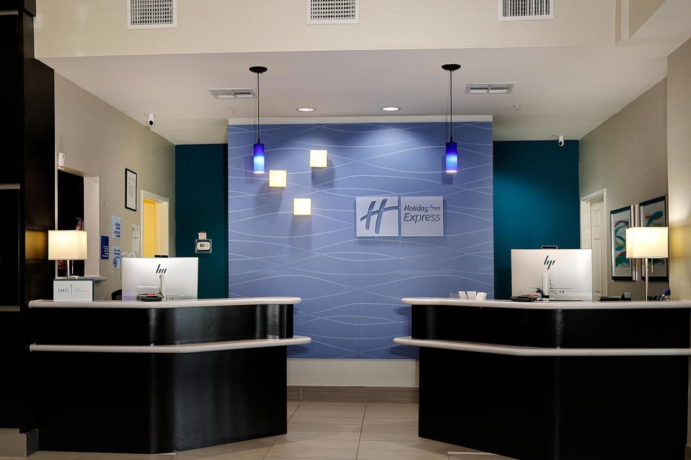 Express & Northwest-brookhollow By Ihg Hotel Houston
