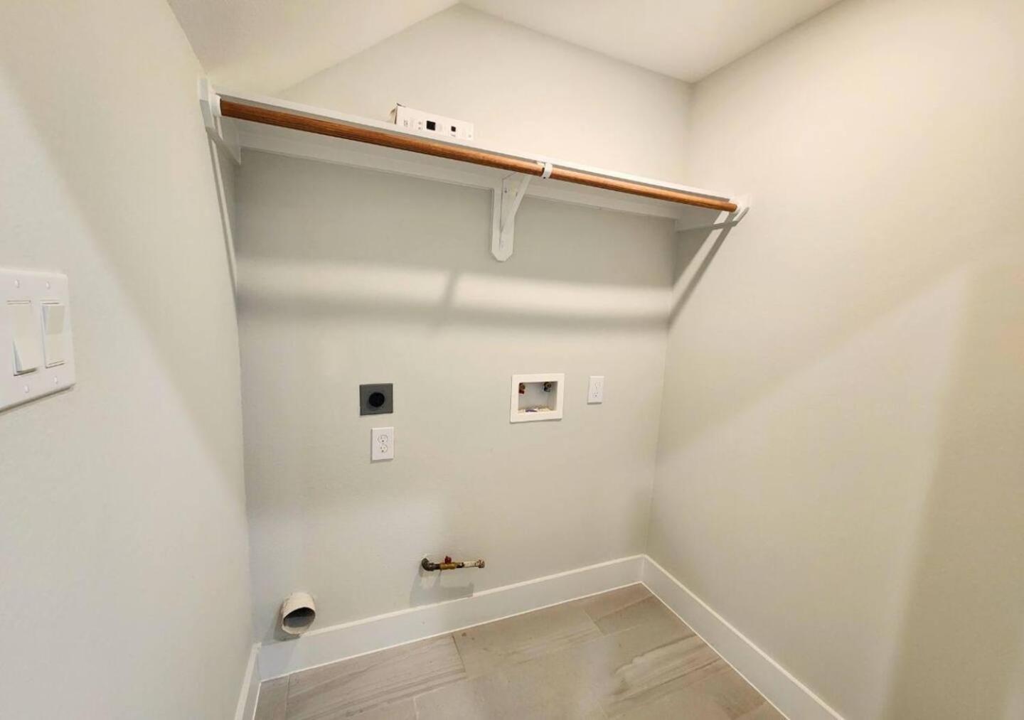 Modern & Affordable * Houston