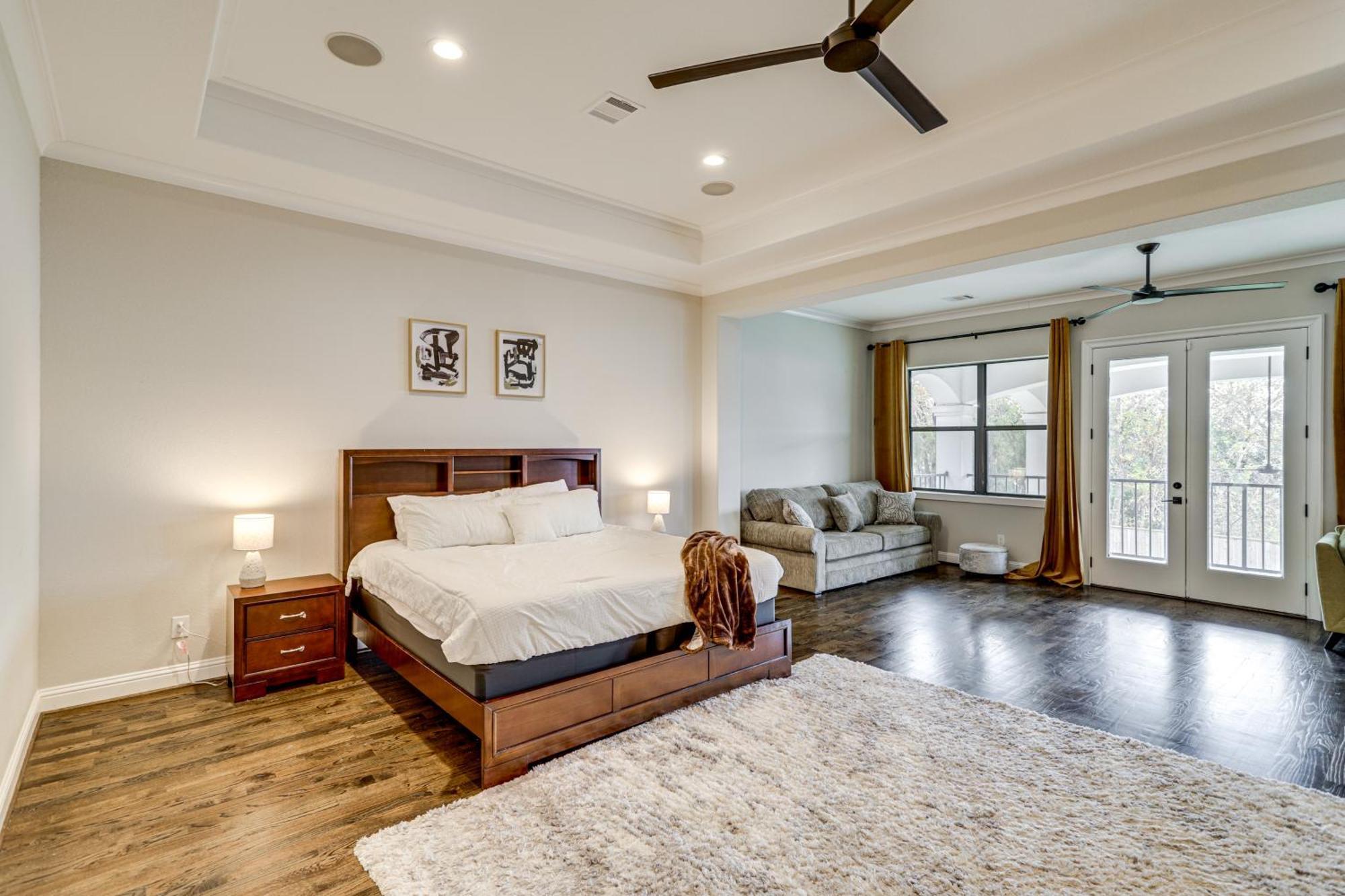 9 Mi To Downtown Spacious Group Getaway Holiday home