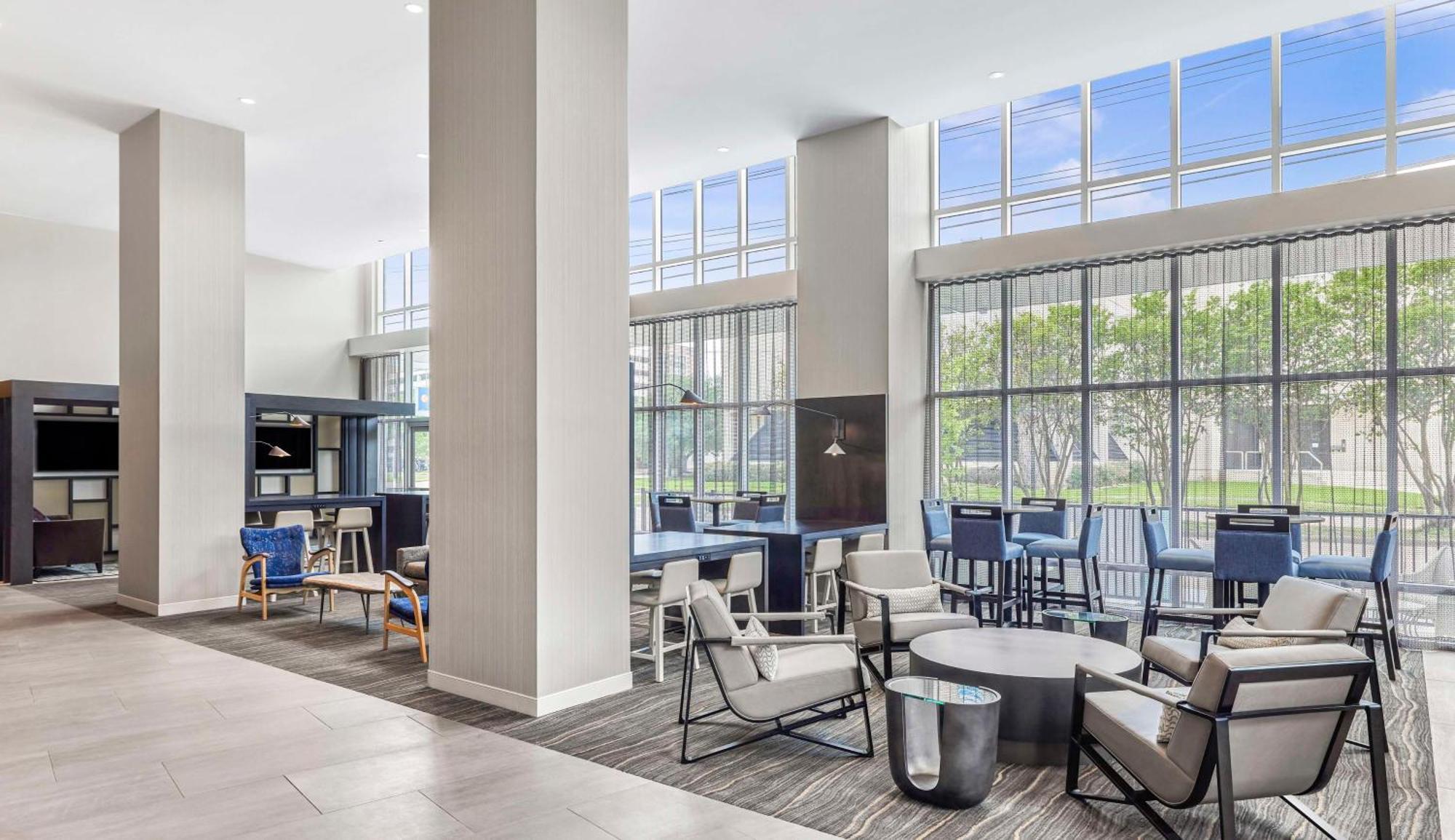 Hyatt Place Medical Center Hotel