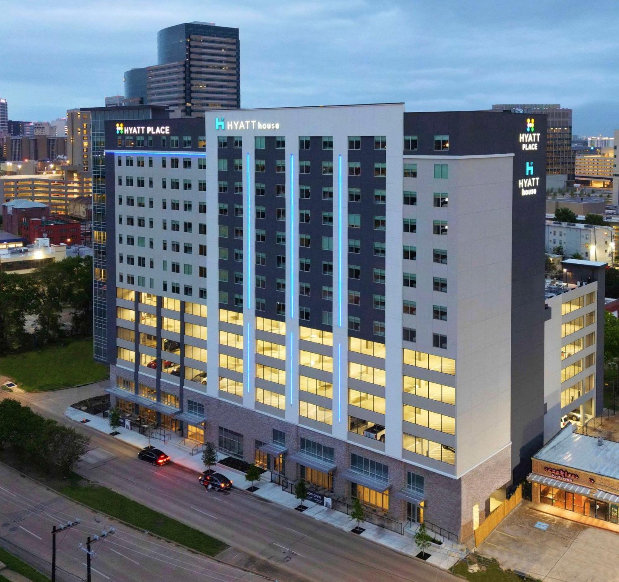 Hyatt Place Medical Center Hotel 3*