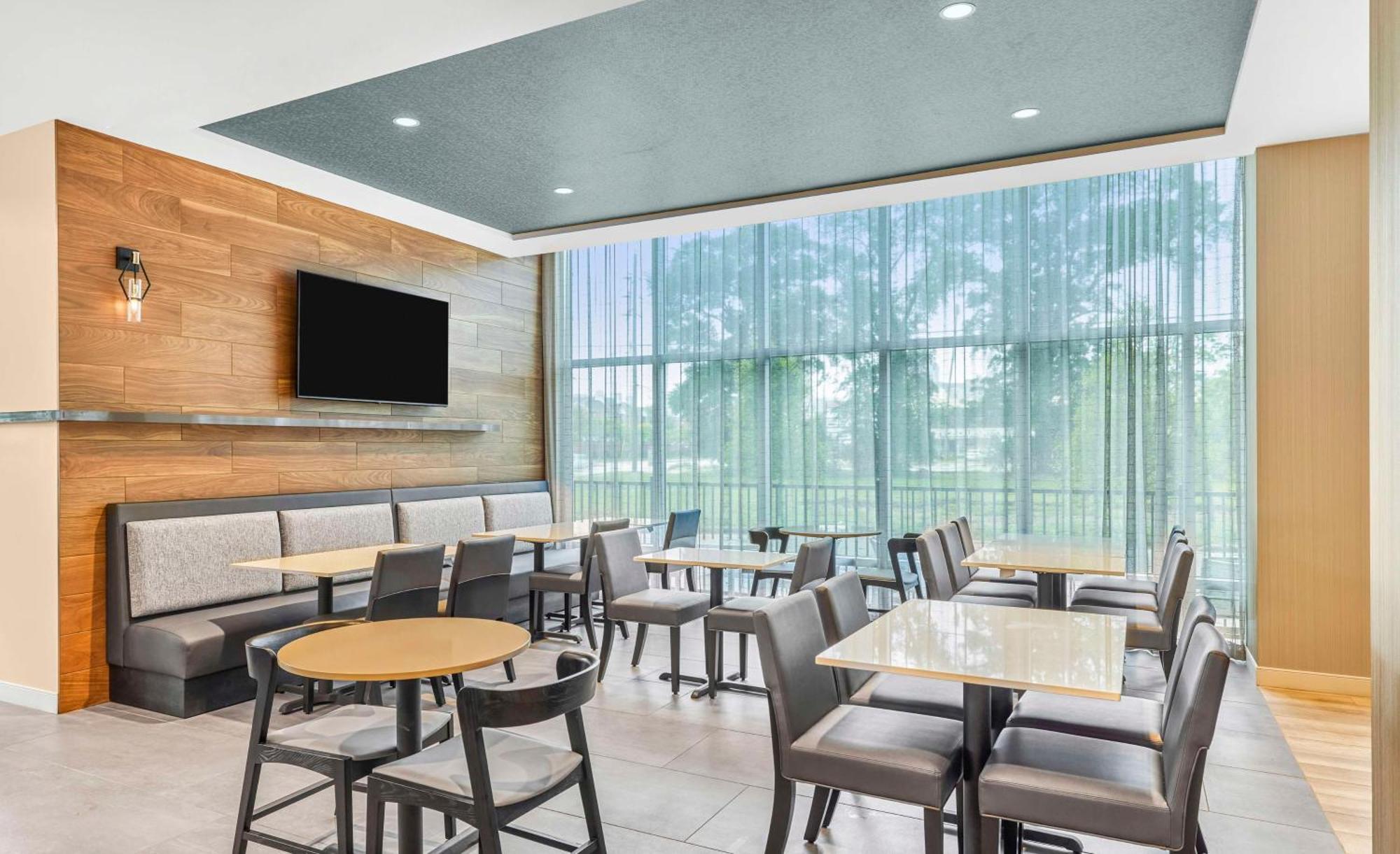 Hyatt Place Medical Center 3*