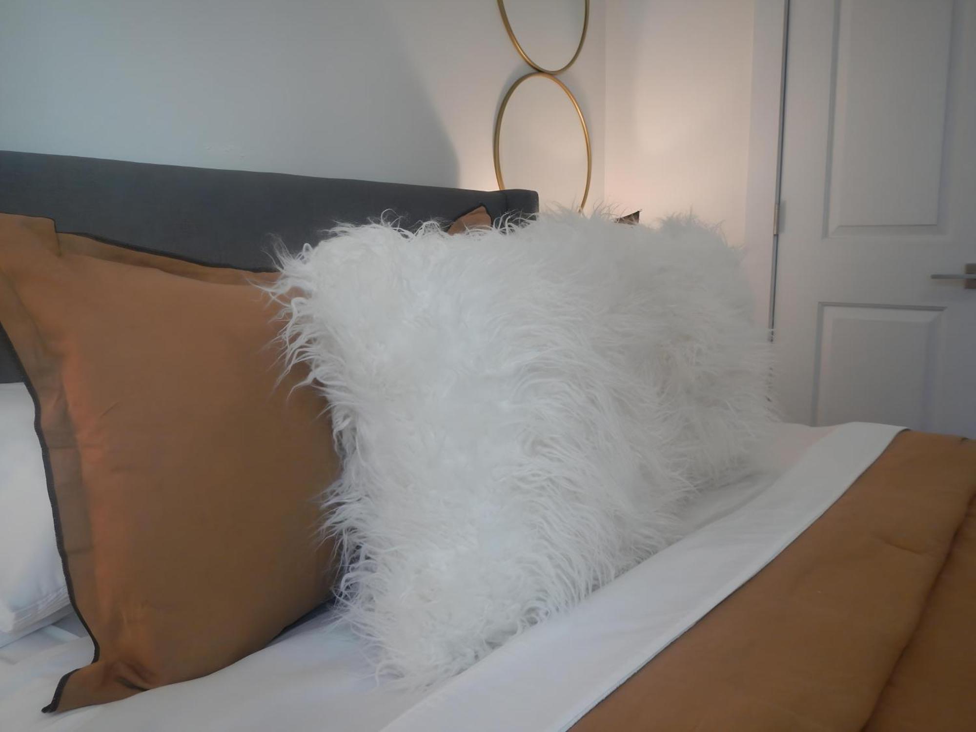 Apartment Contemporary Downtown Your Base For Adventures! *