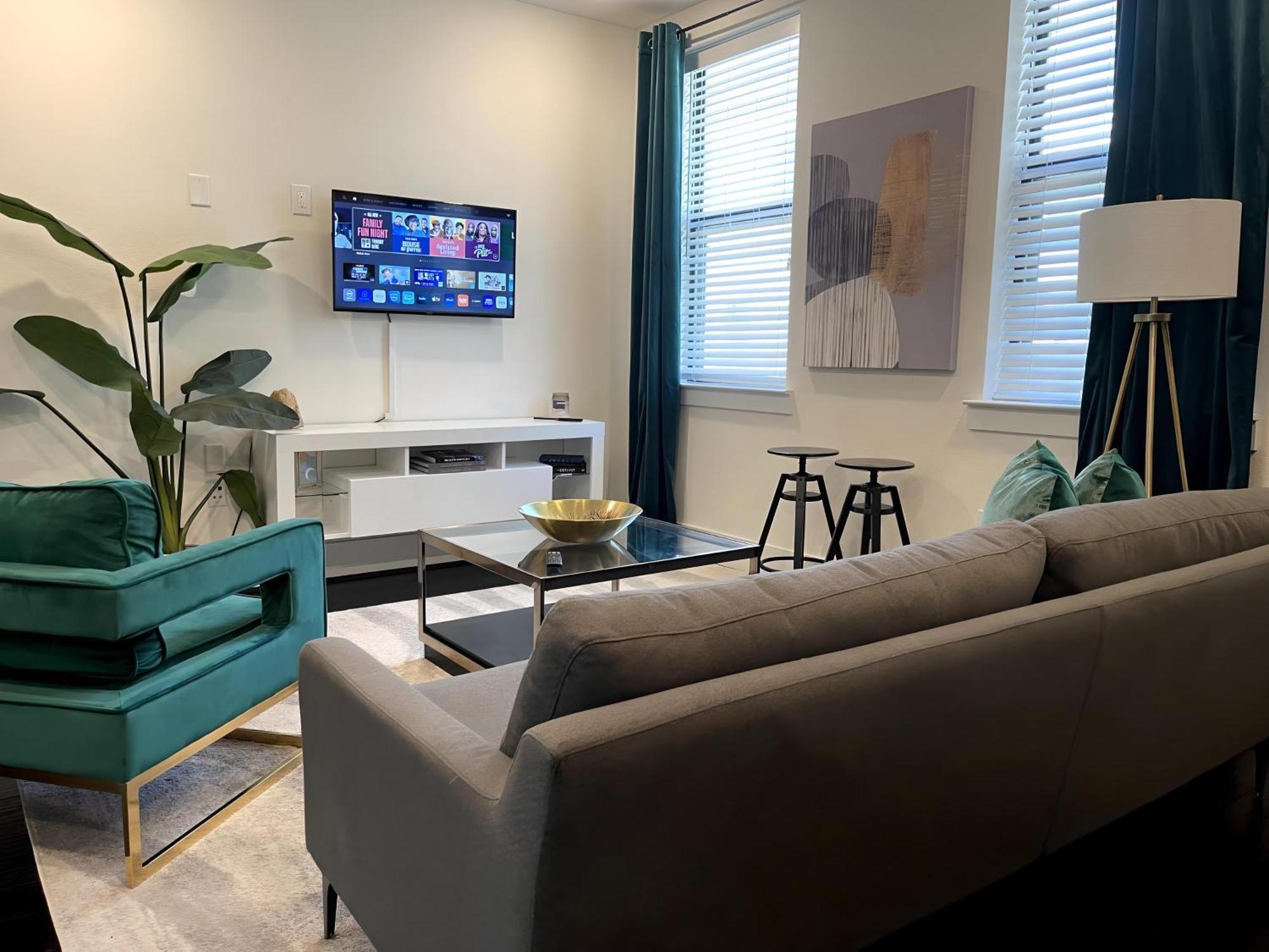 Contemporary Downtown Your Base For Adventures! * Houston