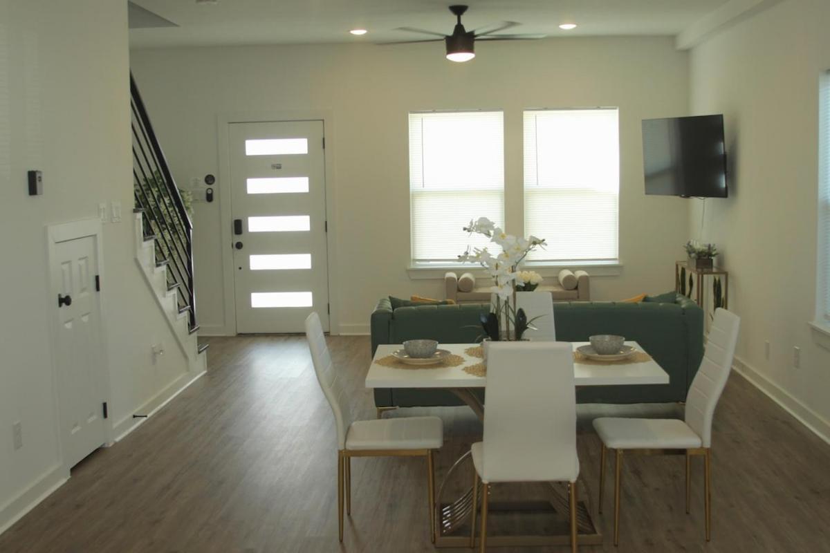 Houston Modern Townhouse * Houston