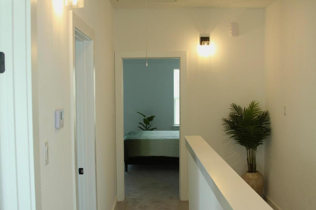 Houston Modern Townhouse Apartment *