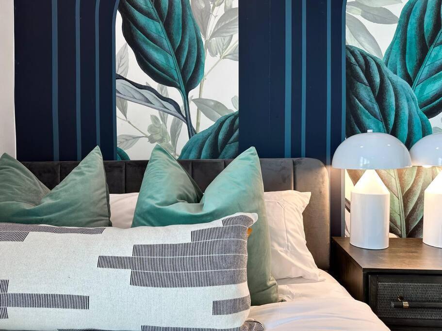 The Oasis Checkmate Stunning Rooftop With Views Holiday home *