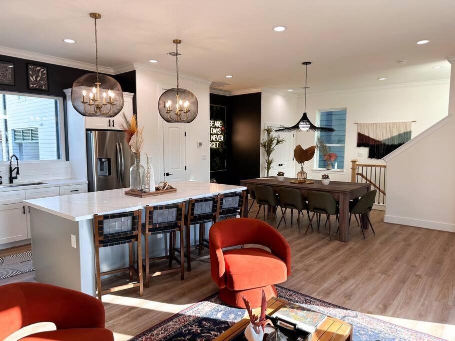 The Oasis Checkmate Stunning Rooftop With Views Holiday home