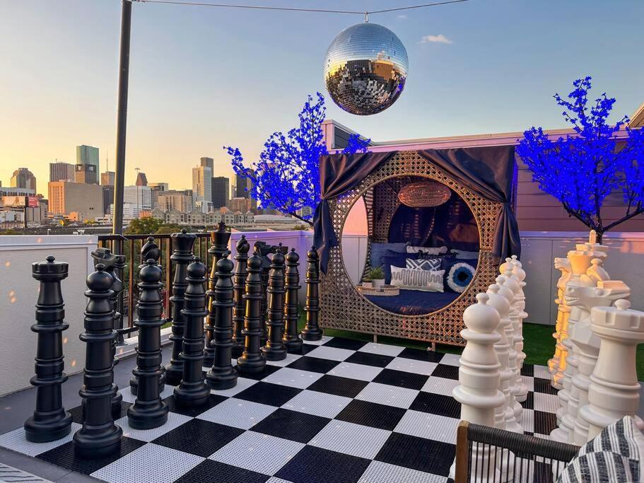 The Oasis Checkmate Stunning Rooftop With Views Holiday home Houston