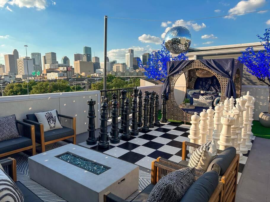 The Oasis Checkmate Stunning Rooftop With Views