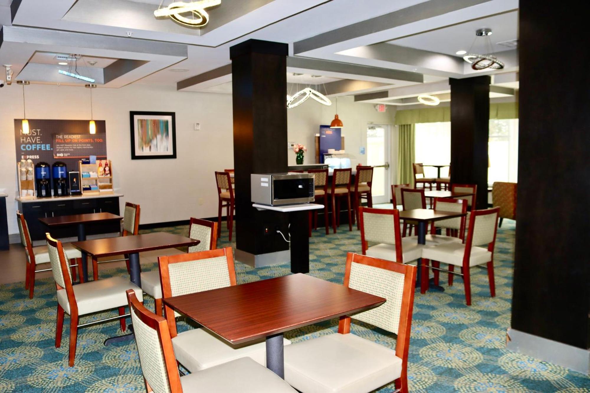 Express & Northwest-brookhollow By Ihg Hotel Houston