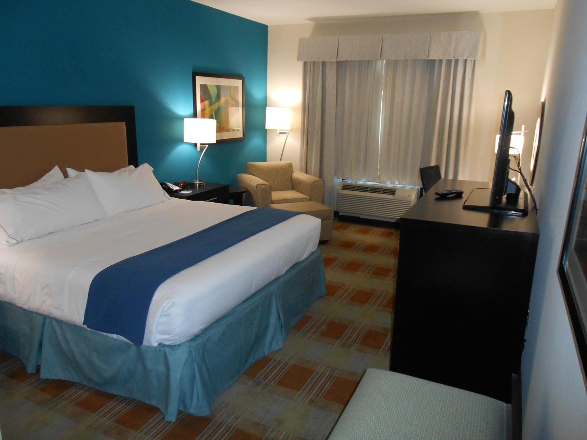 Express & Northwest-brookhollow By Ihg Houston