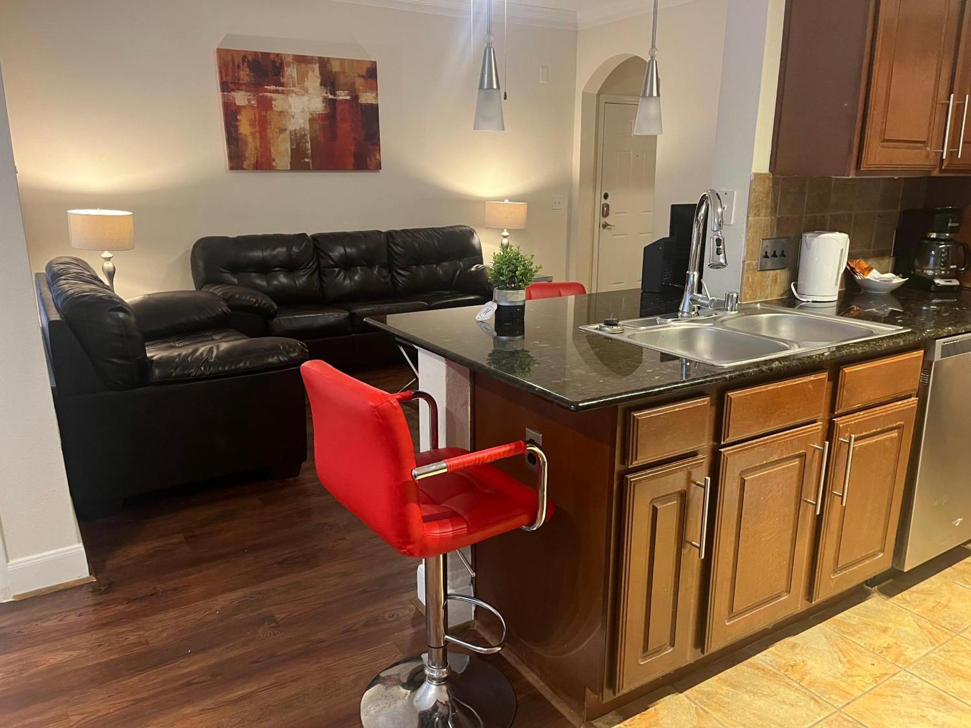 Luxury Fully Furnished By Nasa And Kemah Boardwalk Apartment *