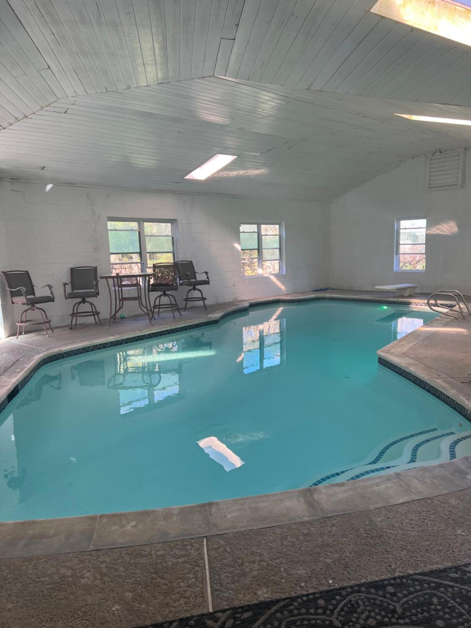 Holiday home Indoor Heated Pool, Hot Tub And Steam