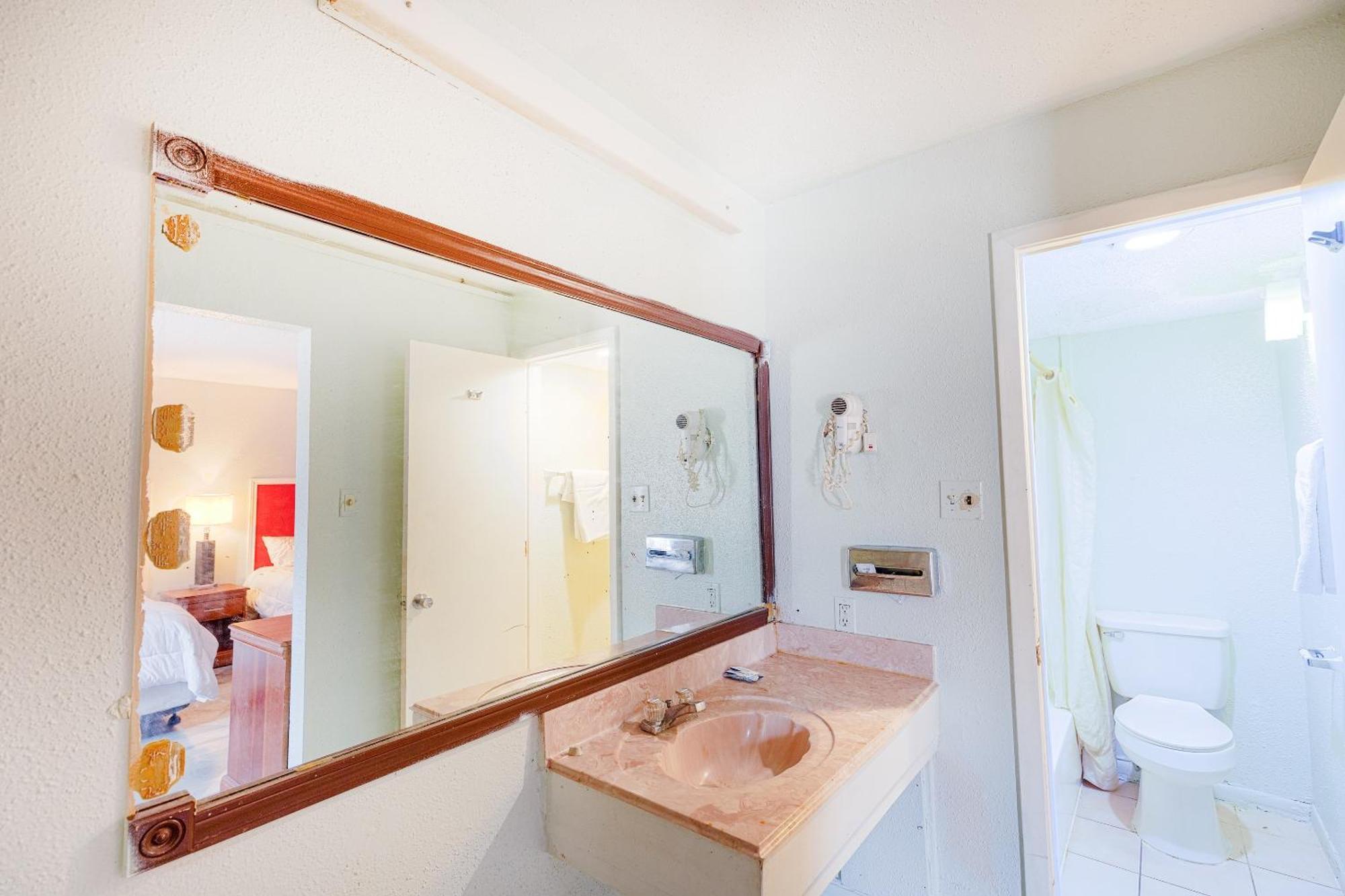 Hotel Oyo Houston, Tx Near Medical Center Nrg Stadium 2*