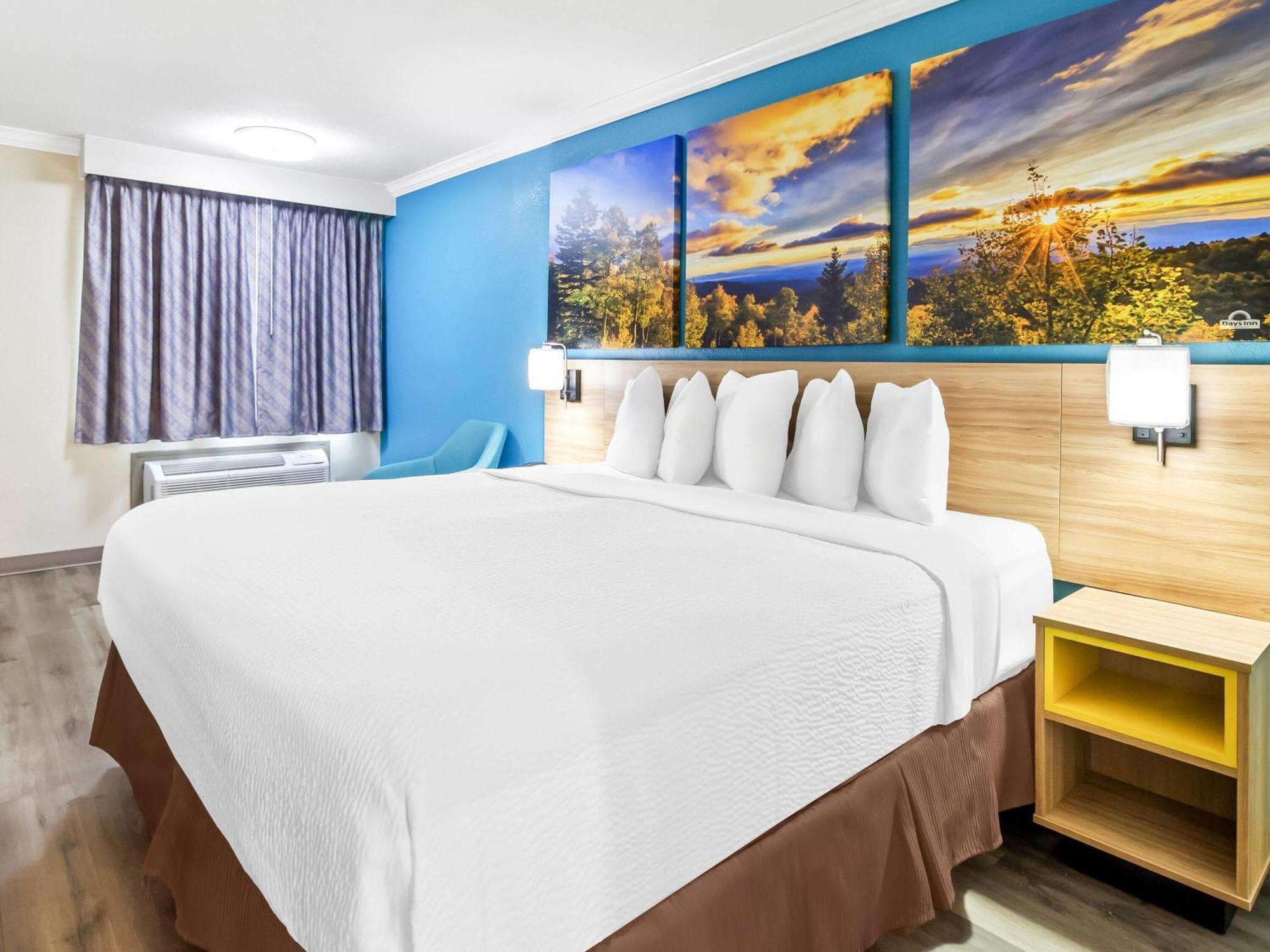 Hotel Days By Wyndham East Houston