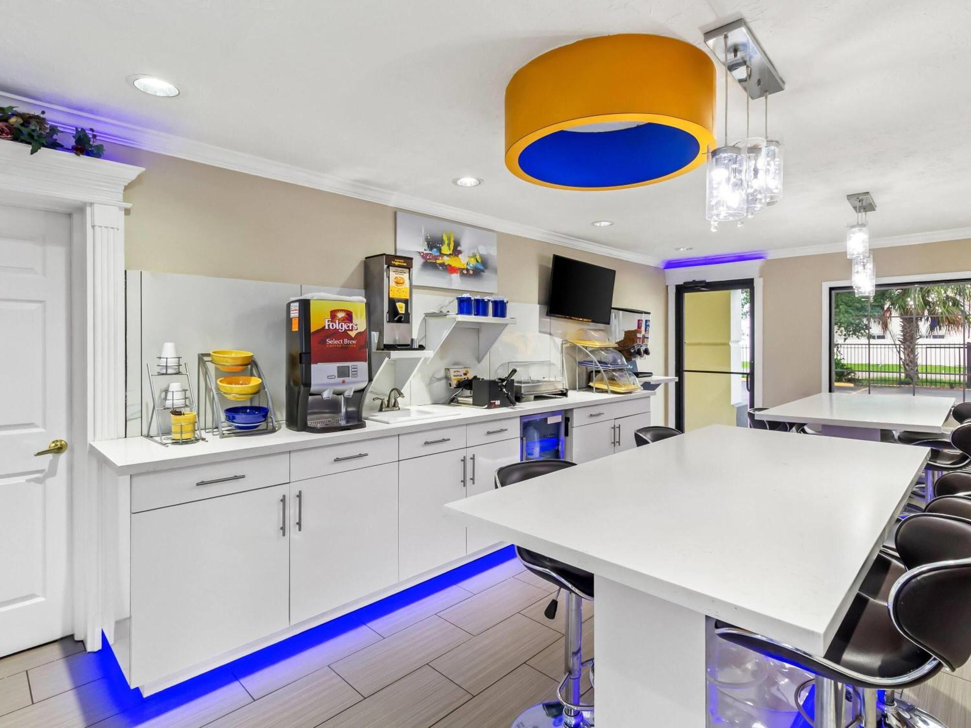 Days By Wyndham East 2* Houston