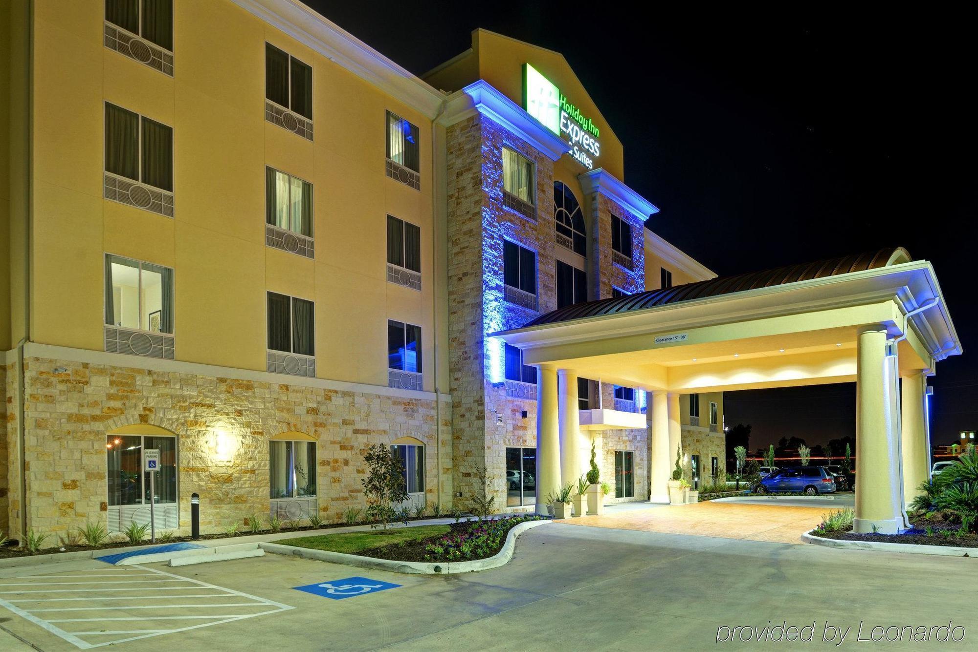 Express & Northwest-brookhollow By Ihg Hotel 3*