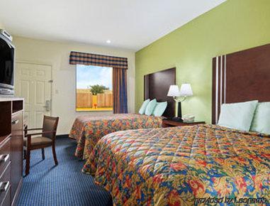 Super 8 By Wyndham Hobby Airport South Hotel Houston