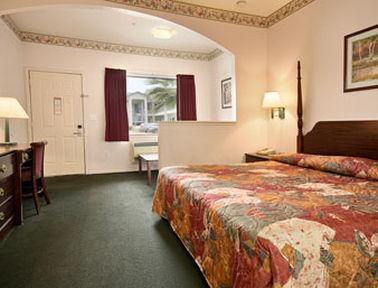 Grand Galleria Hotel 2*