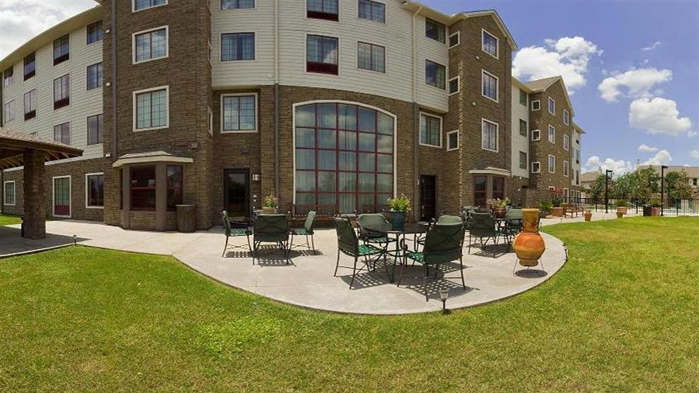 Staybridge - Willowbrook By Ihg Hotel 3*