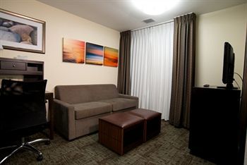 Staybridge Nw/willowbrook, An Ihg Hotel 2*