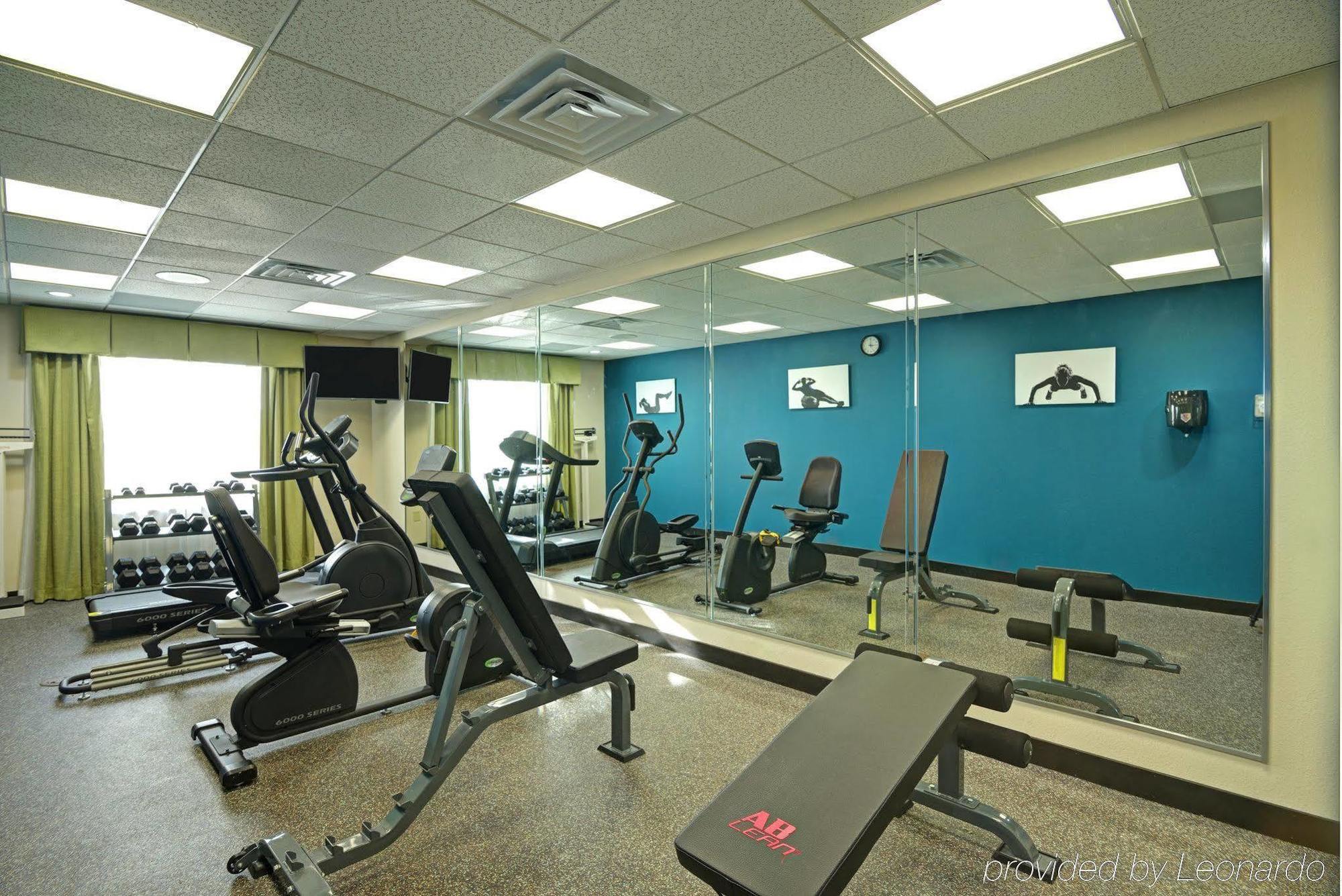 Hotel Express & Northwest-brookhollow By Ihg 3*
