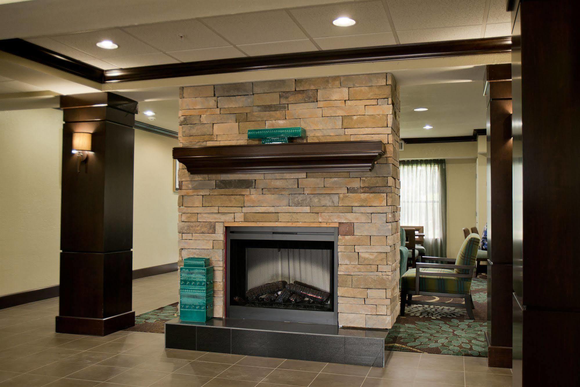 Staybridge Nw/willowbrook, An Ihg 2*