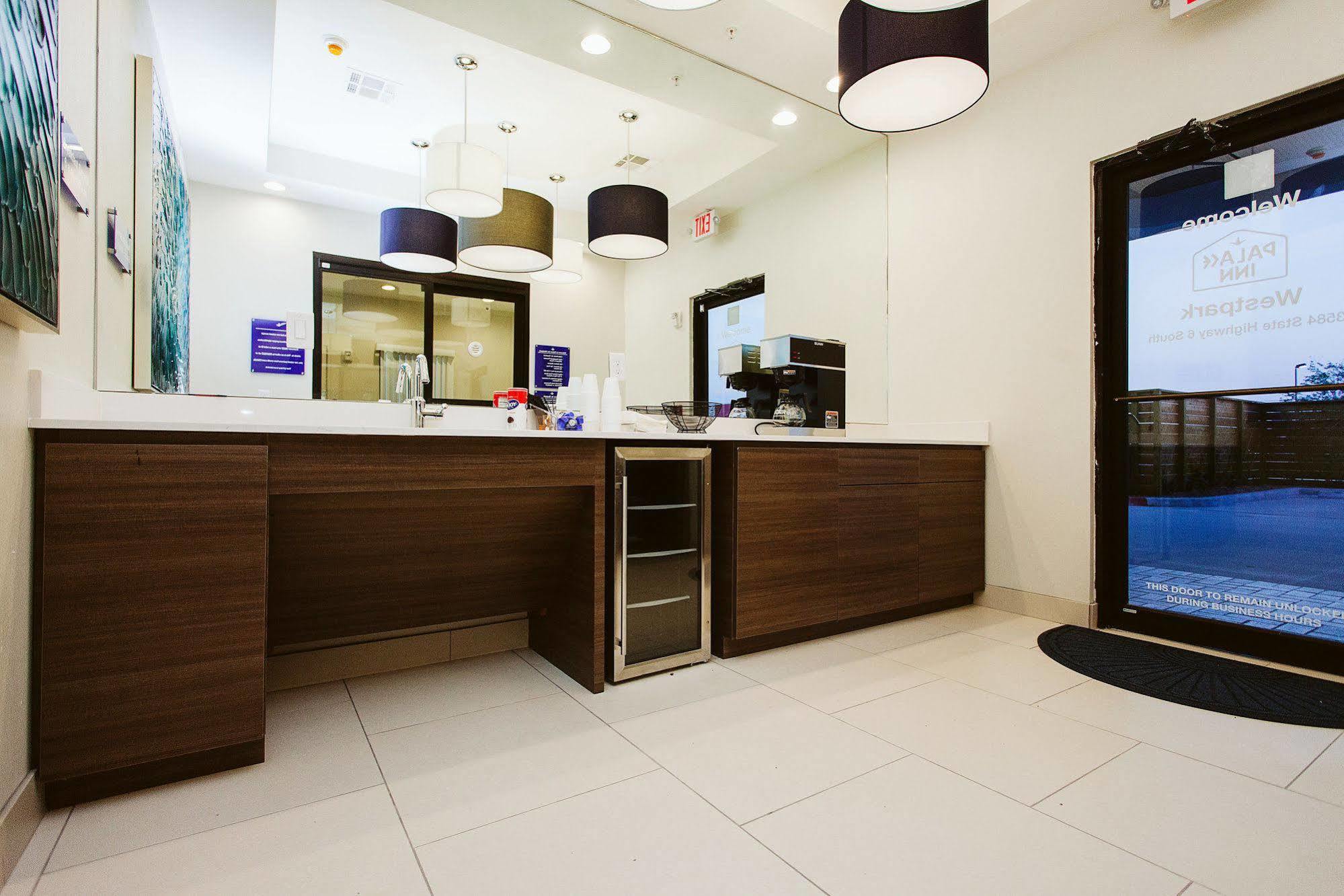 Palace Westpark Blu 2*