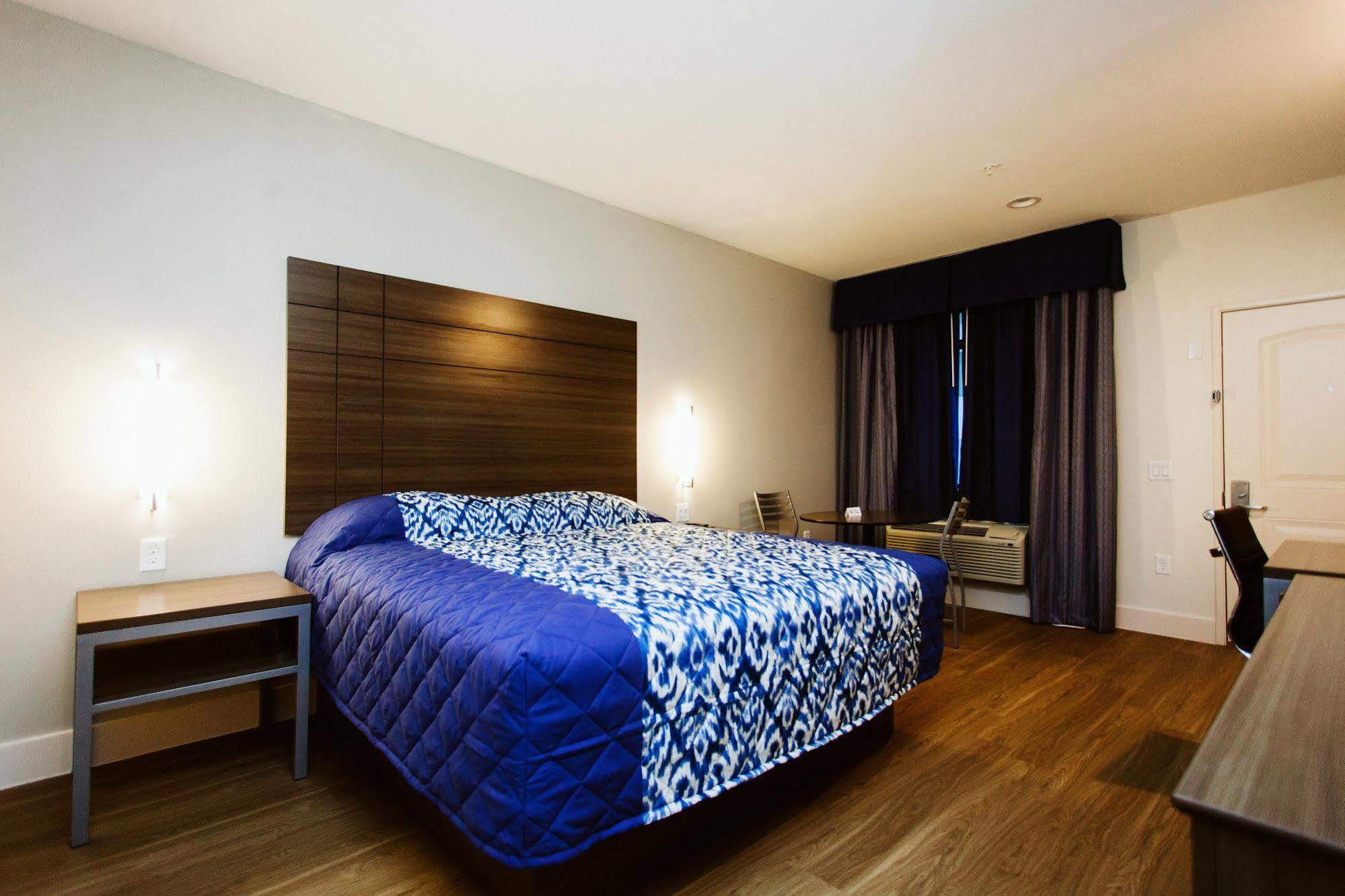Palace Westpark Blu Motel 2*