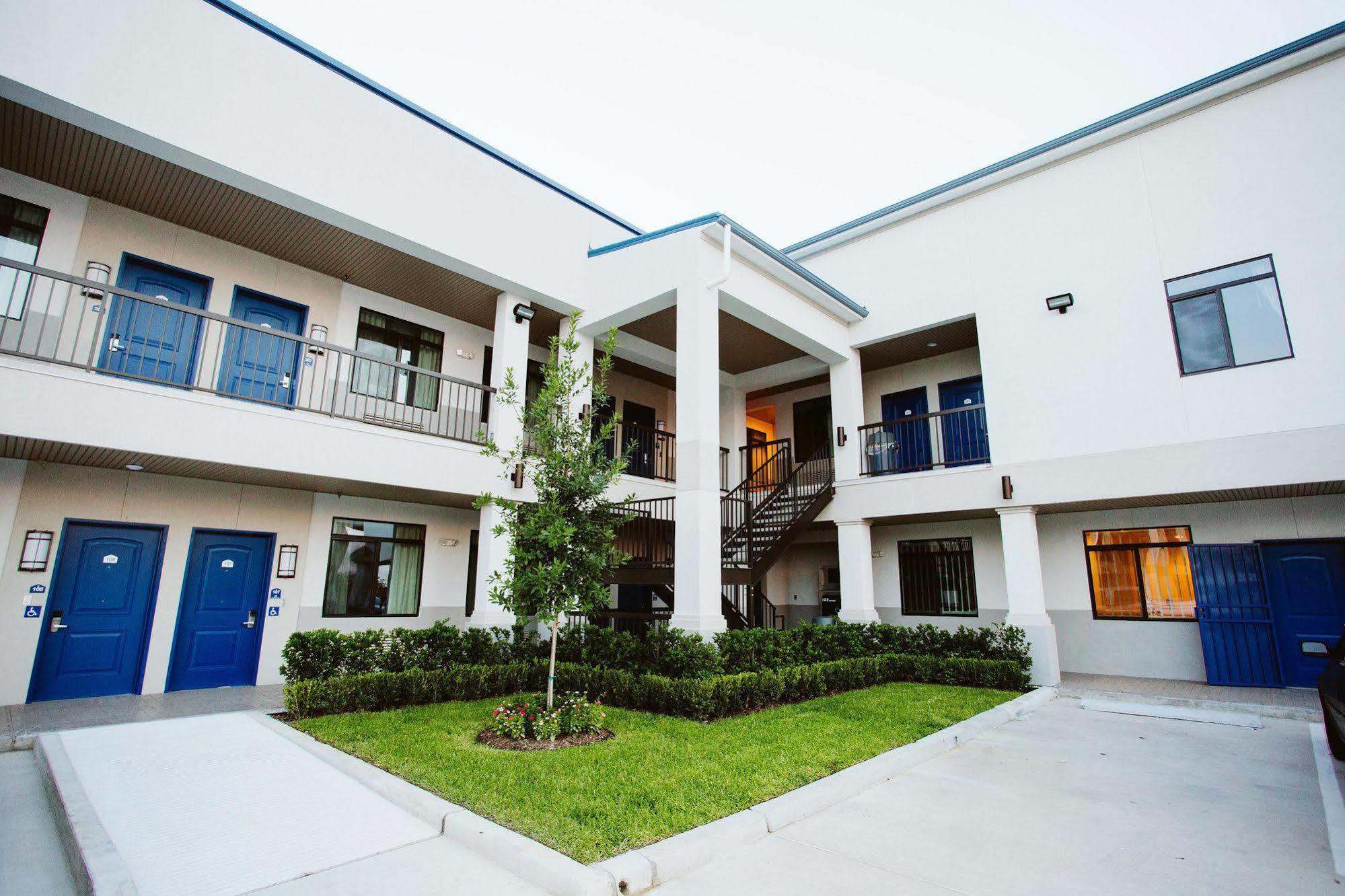 Palace Westpark Blu Houston
