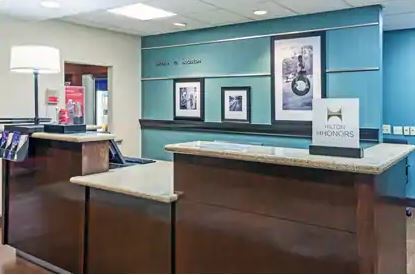 Hotel Hampton & Houston-westchase 3*