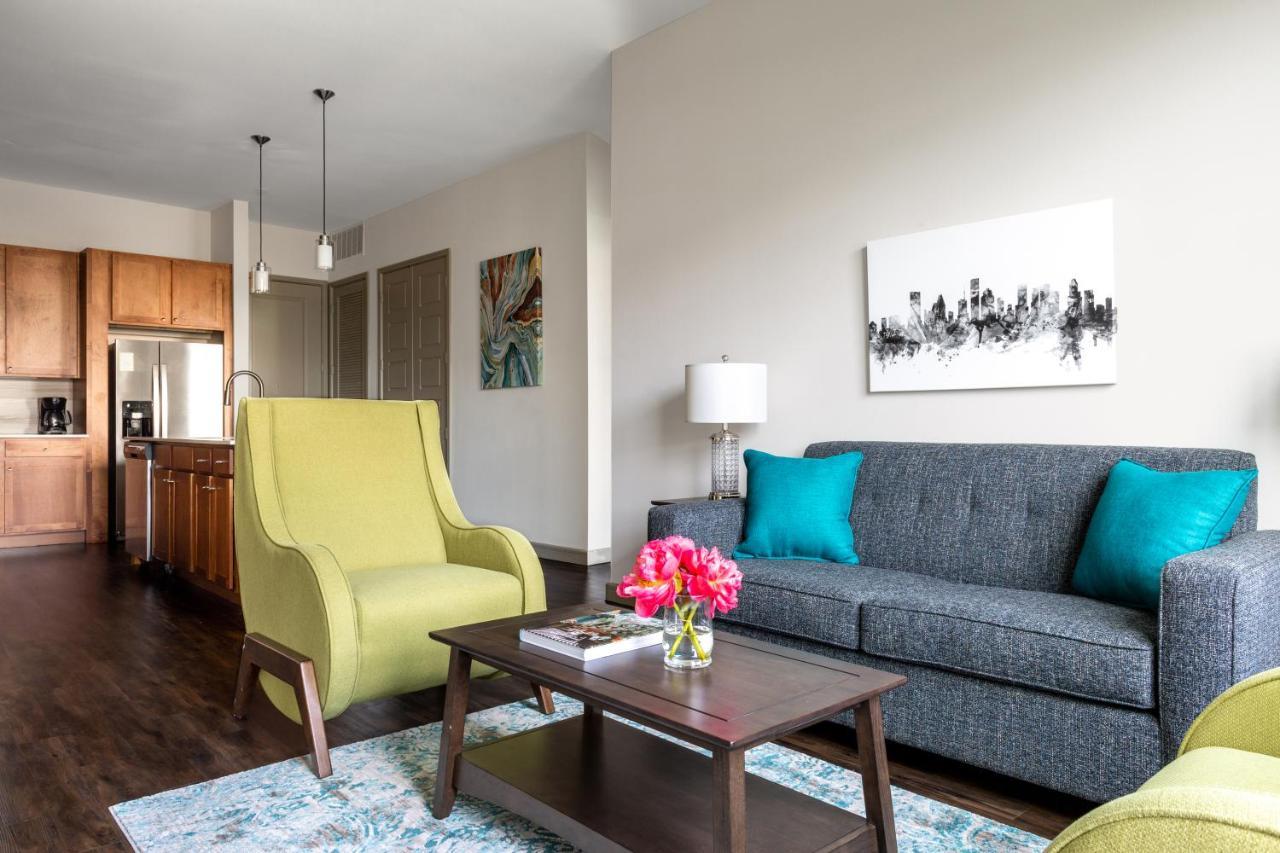 Alfred On Caroline Street Apartment Houston