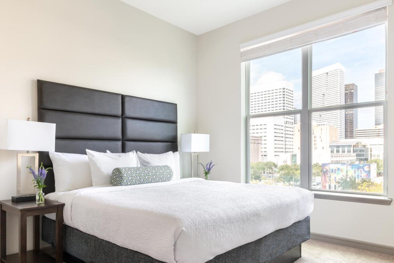 Alfred On Caroline Street Apartment Houston