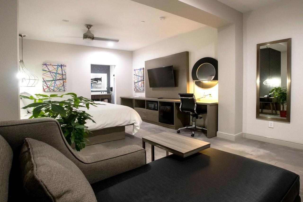 Hotel House 2*