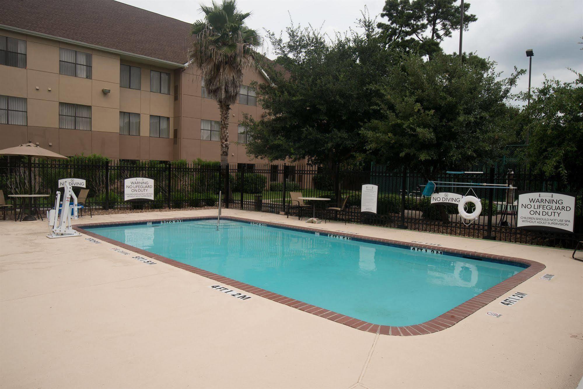 Staybridge Nw/willowbrook, An Ihg 2*