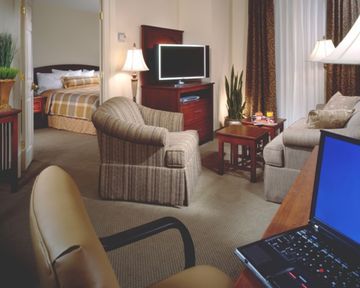 Hotel Staybridge Nw/willowbrook, An Ihg