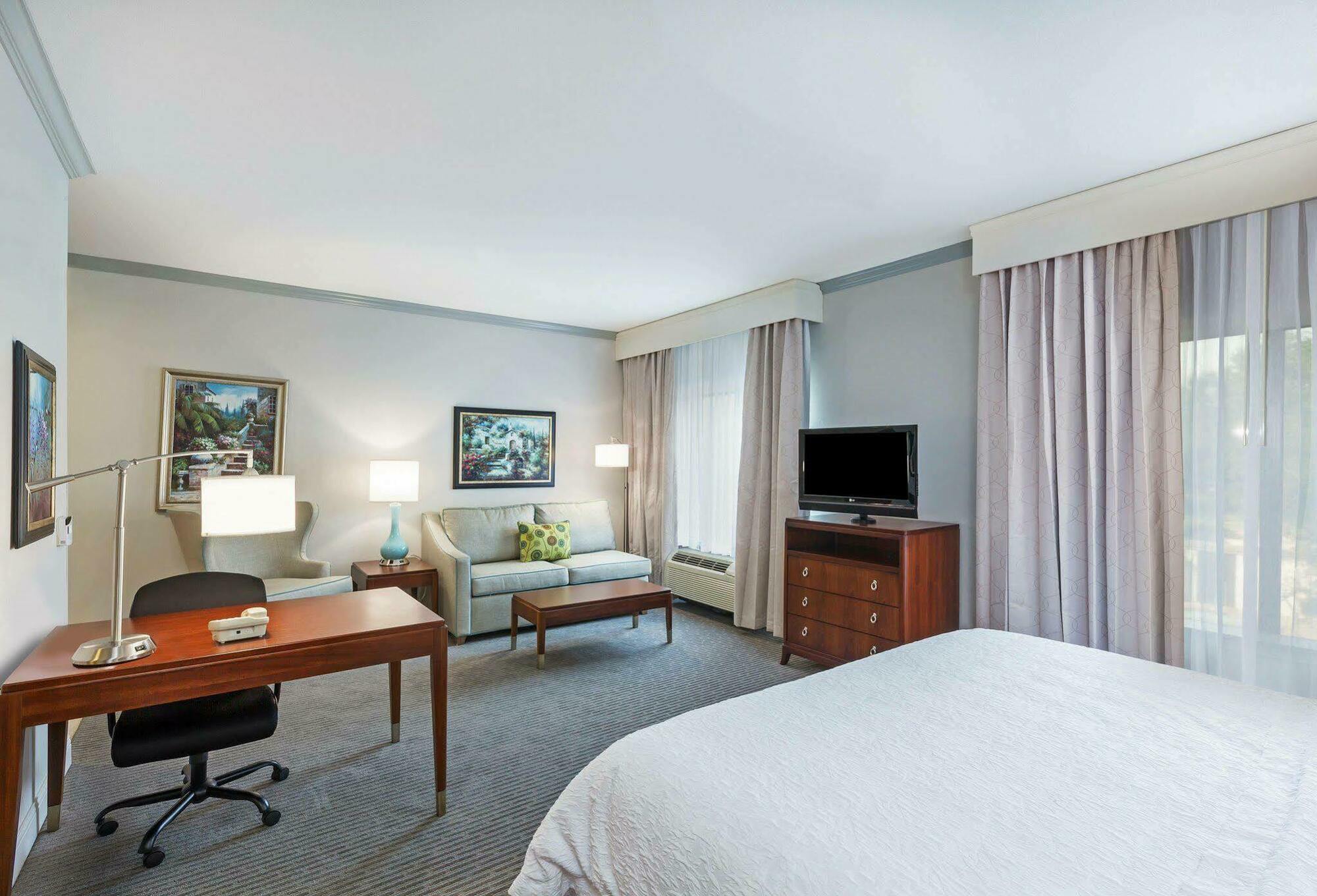Hampton & Houston-westchase 3* Houston