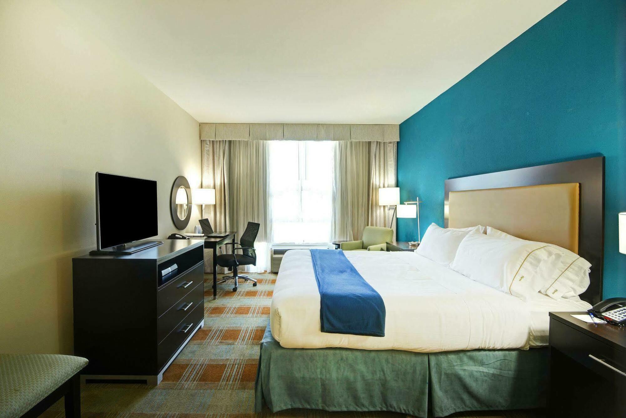Hotel Express & Northwest-brookhollow By Ihg Houston