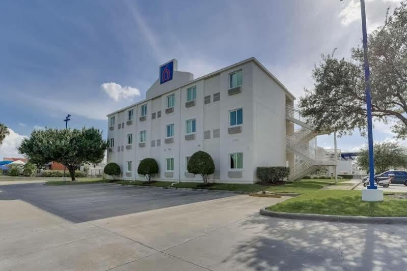 6 Houston, Tx Hotel