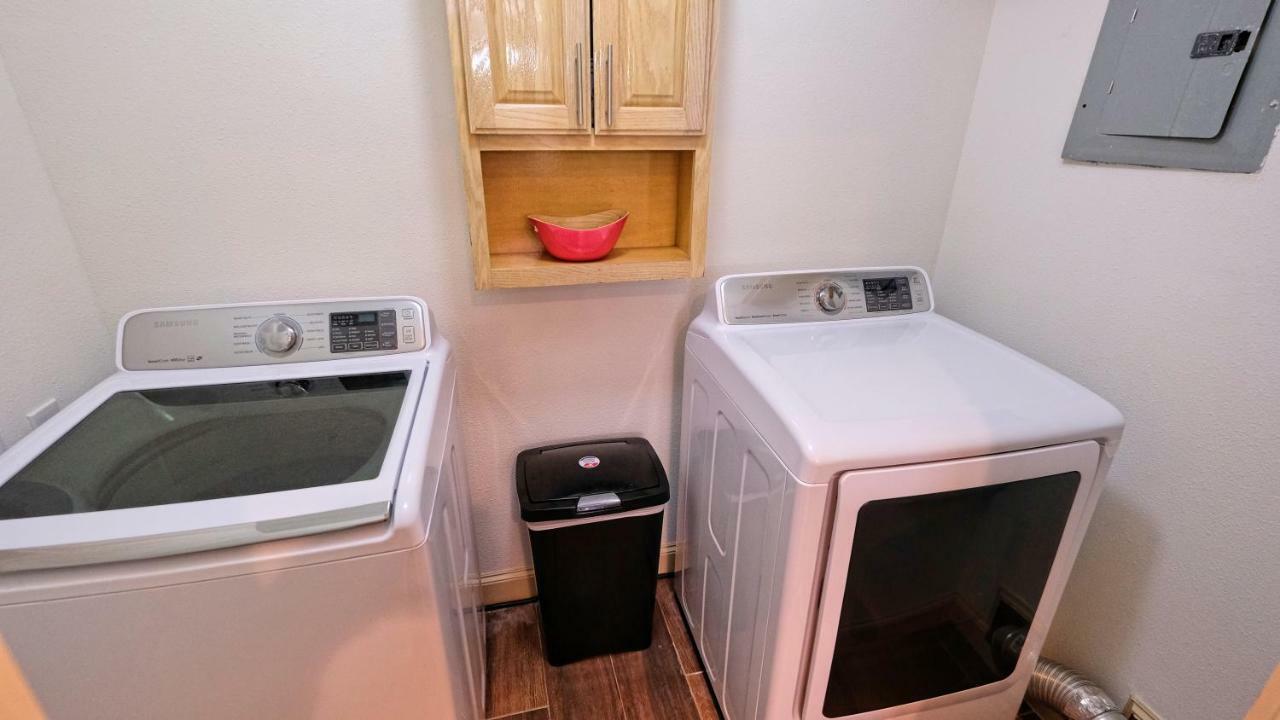 Galleria Area Condo, 2 Bedrooms 2 Story - Ocee Houston