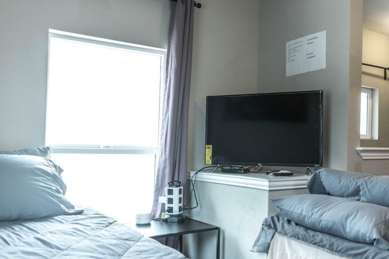 East Downtown Apartment *
