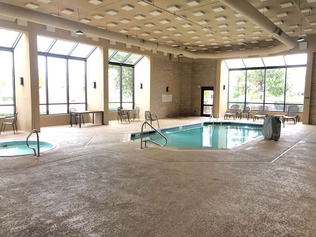 Western Energy Corridor Hotel 3*