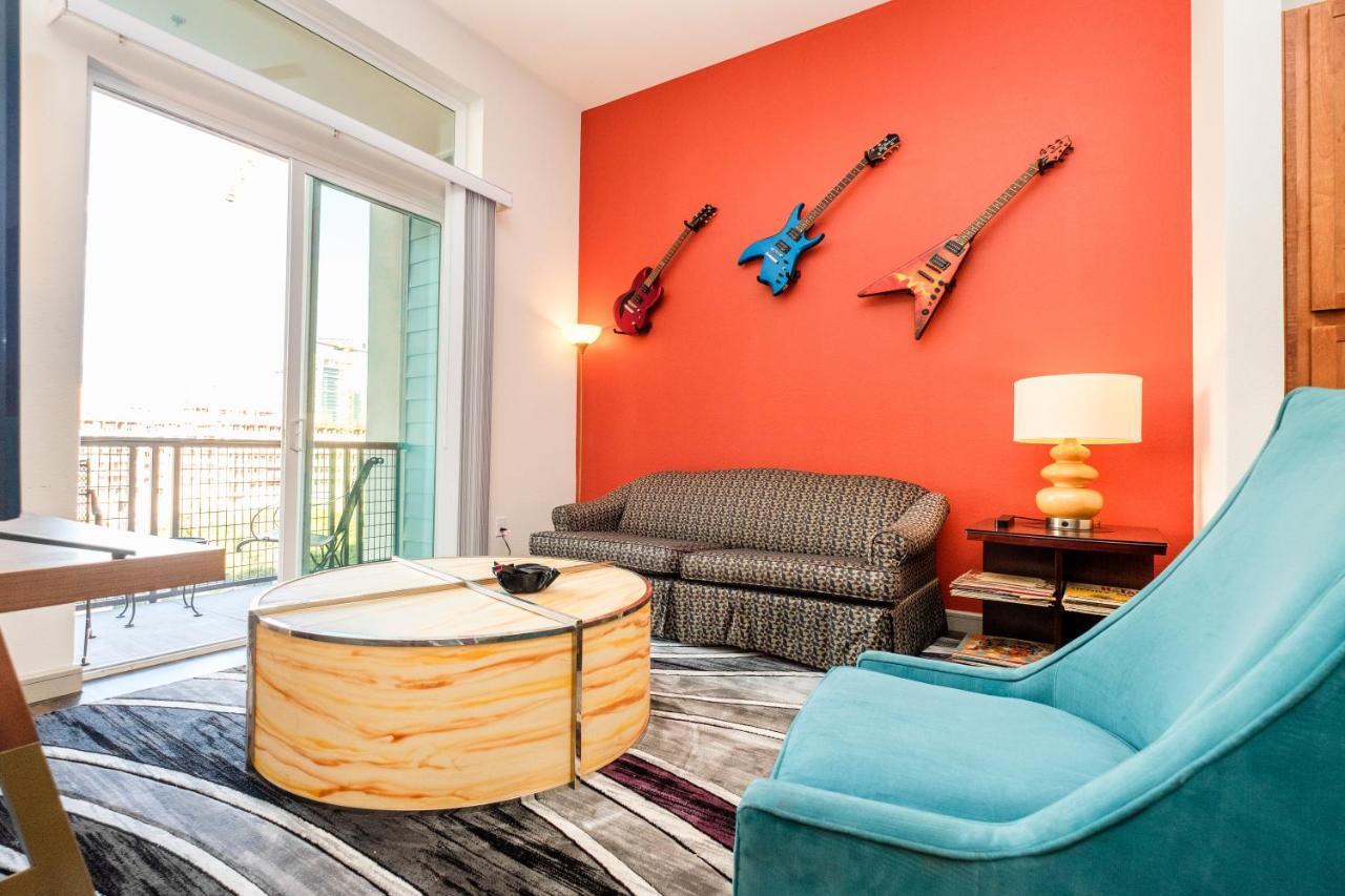 Renu Downtown - Relax,revive,renew Apartment Houston