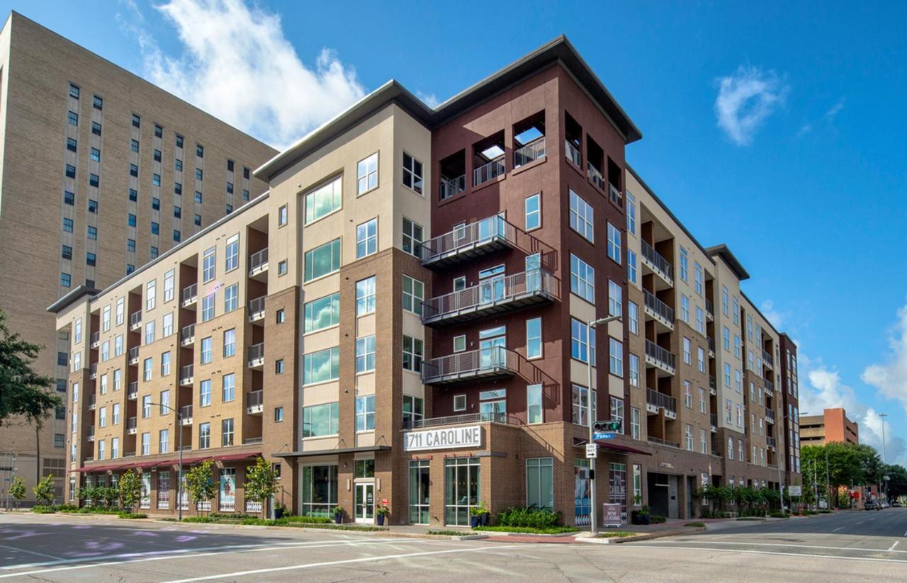 Renu Downtown - Relax,revive,renew Apartment