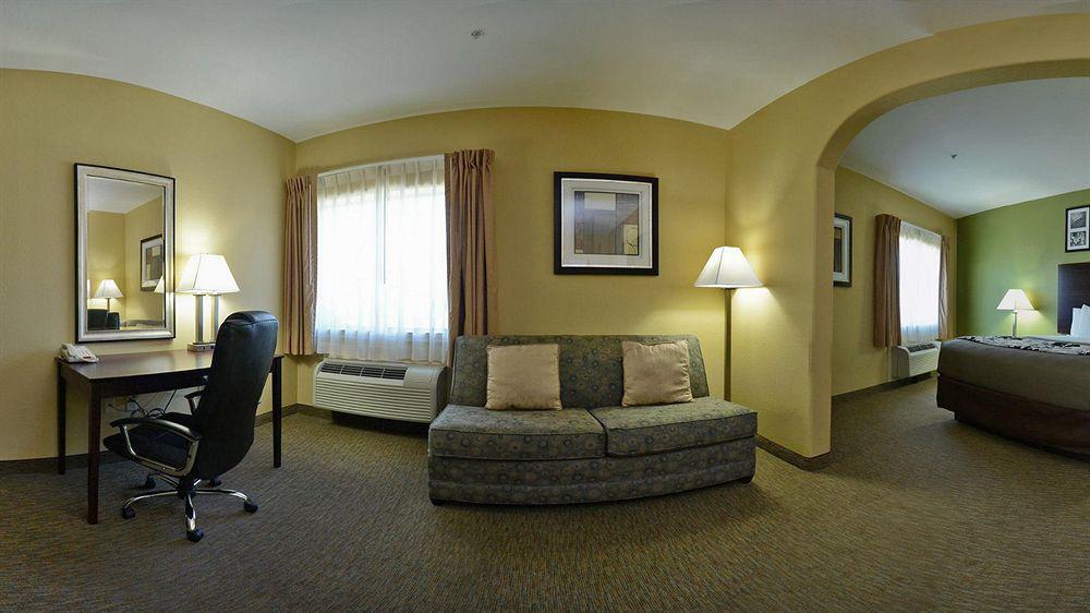 Sleep And Downtown Hotel 2*